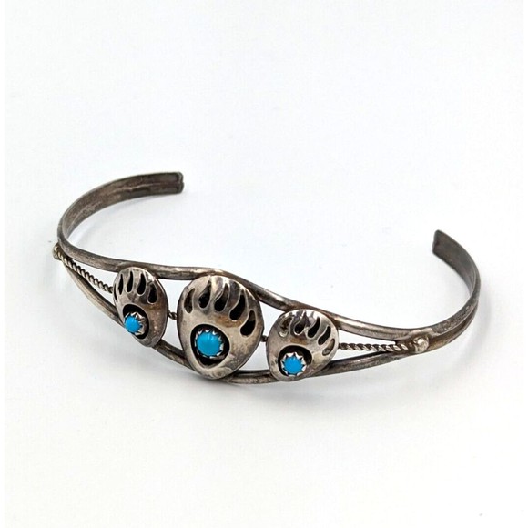 Vintage Navajo Native American Sterling Silver Turquoise Bear Claw Cuff Bracelet - Picture 1 of 14